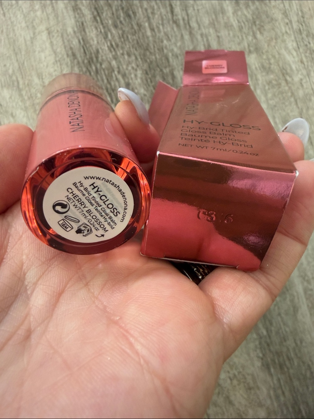 Natasha Denona Hy-Gloss Tinted Gloss Balm — Cherry Blossom Pink - Picture 4 of 4